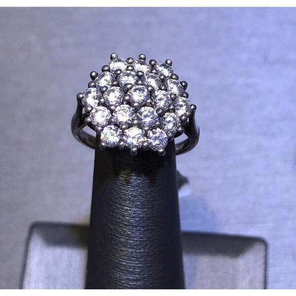 Cluster Ring Sz7 19 White CZ Silver 925 NWT (All Stones Simulated) - Picture 2 of 5